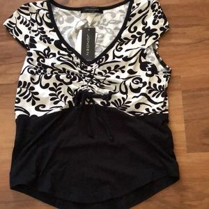 Very cute new Jonden top size PM